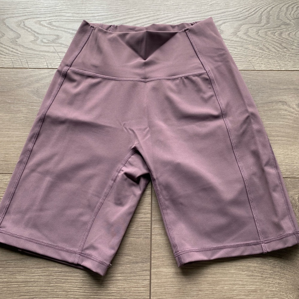 Alphalete Pulse Kinetic shorts